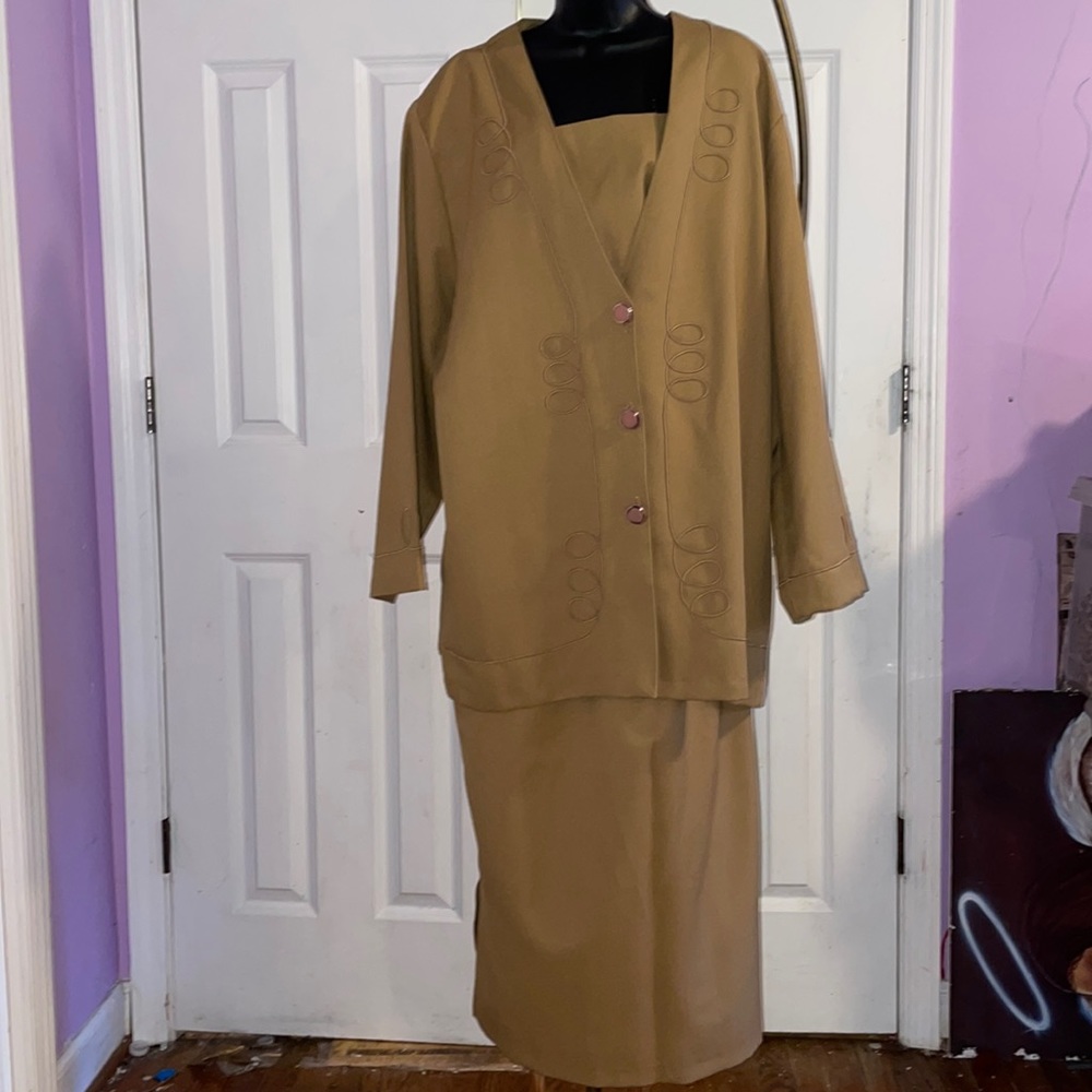 Retro Fashion By DLY Skirt Set - Size 24